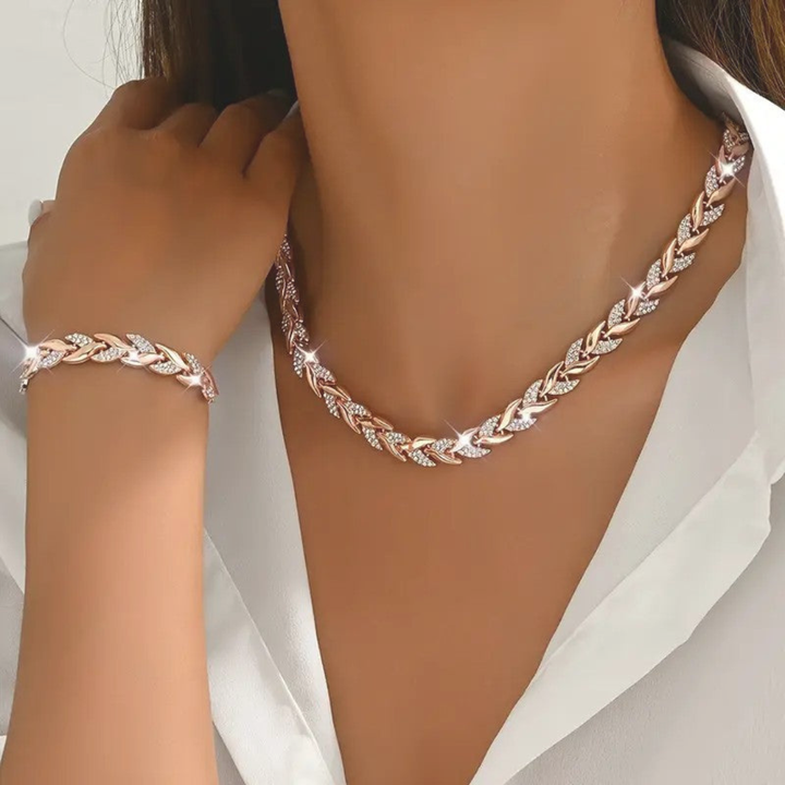 RENATA | SET COLLANA E BRACCIALE CON FOGLIA IN STILE LUSSO