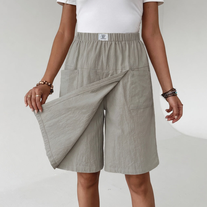 IDA | PANTALONCINI CON VITA ELASTICIZZATA IN STILE GONNA